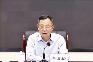 波杰：我从库里身上学到很多东西 等他退役了 我要接过他的枪